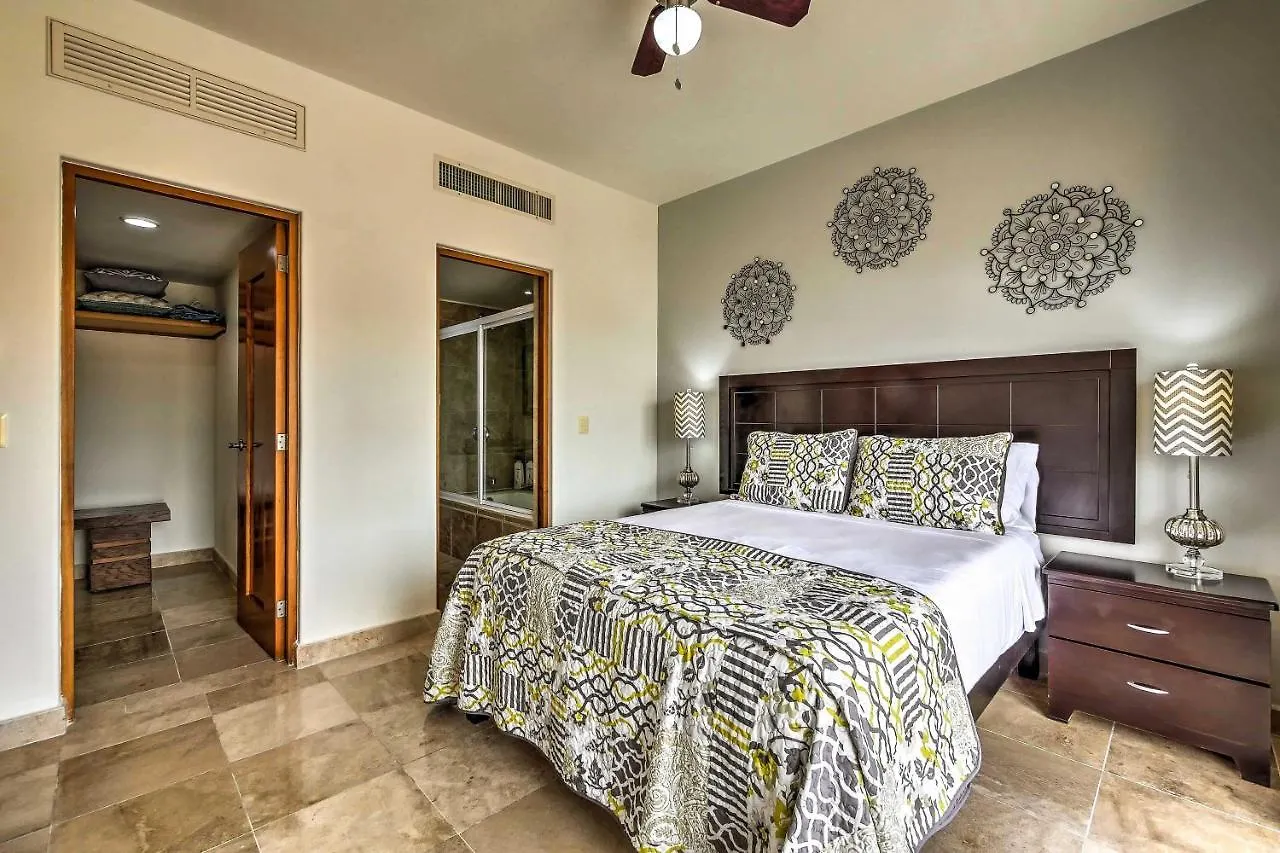 Chic Cabo Condo - Walk To Marina And Downtown! Cabo San Lucas Apartment
